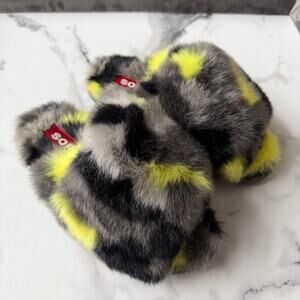 Sorel Go Mail Run Fluffy Camo Slipper Slides Size 7